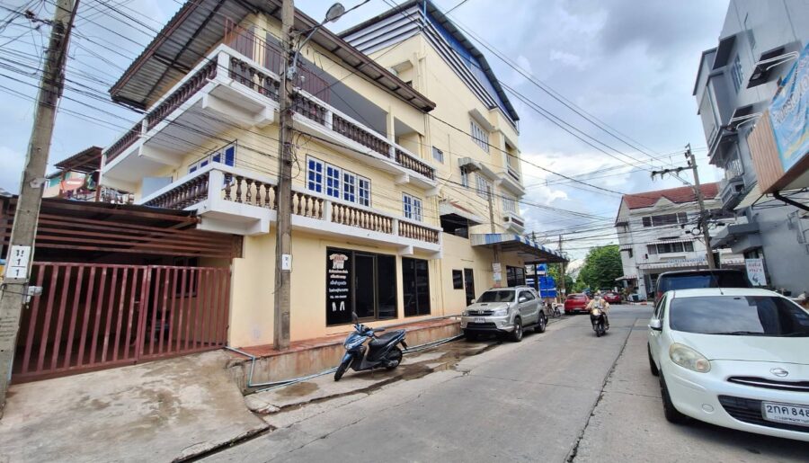 ขายตึกแถว หลังมุม 55 ตรว. ทำเลธุรกิจและการลงทุน ม.ประชาชื่น ปากเก