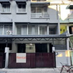 ให้เช่าทาวน์โฮมสินธานี ลาดพร้าว80-เหม่งจ๋าย 4ห้องนอน 5ห้องน้ำ