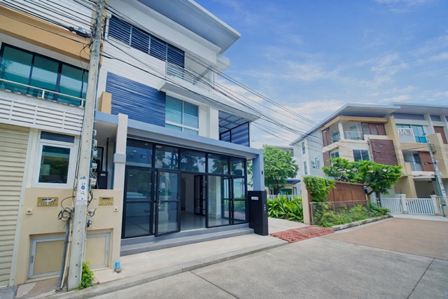 ป.ป.ท. ใกล้เซ็นทรัล แจ้งวัฒนะ 550 MRTแจ้งวัฒนะ ปากเกร็ด28 500 ม.