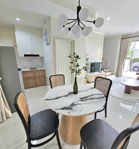 P2116 ให้เช่า ทาวน์โฮม 3 ชั้น บ้านกลางเมือง พระราม9-กรุงเทพกรีฑา