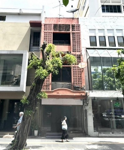 ให้เช่าอาคารพาณิชย์3ชั้นย่านสุขุมวิทพร้อมพงษ์นานาใกล้BTS