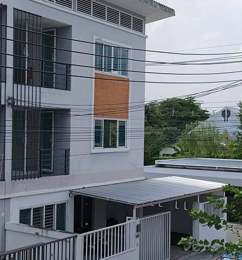 ให้เช่าโฮมออฟฟิศ 3 ชั้น​ บ้าน Best bodin ลาดพร้าว71 ซ.สังคมสงเครา