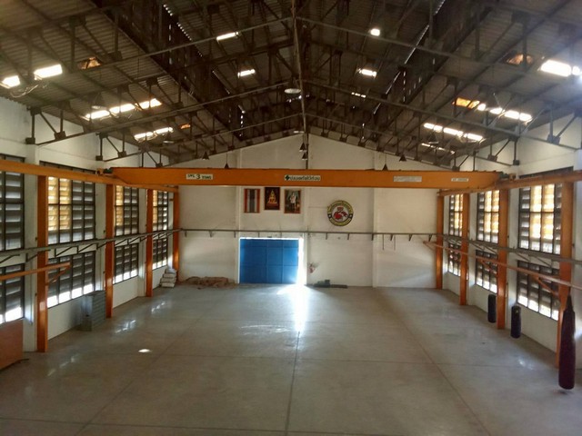 ให้เช่าโกดัง 1100 ตรม ย่านลาดกระบัง ถนนศรีนครินทร์-ร่มเกล้า