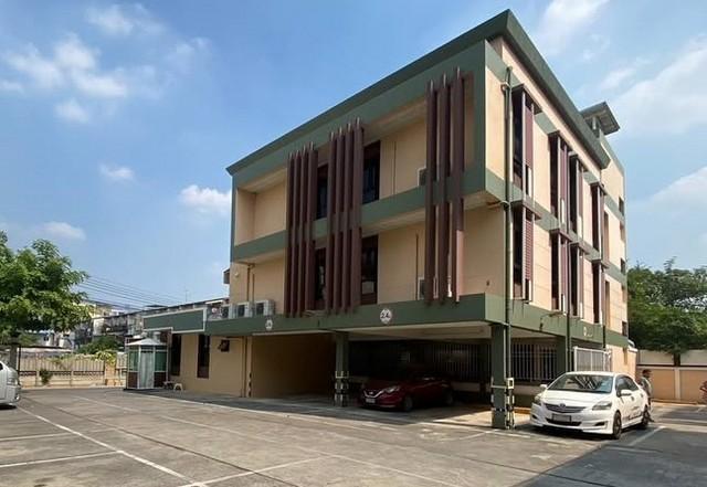 ให้เช่าอาคารสำนักงาน 3 ชั้น ถ.โกสุมร่วมใจ ซอยประชาอุทิศ 15