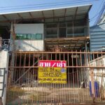 ขาย/เช่าโกดัง พร้อมออฟพิศ 112.4 ตารางวา ติดถนนทองสุข พุทธบูชา39