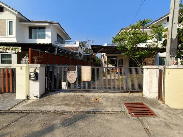 ขายบ้านเดี่ยว หมู่บ้านรุ่งธนา 6 ถนนสายเชียงใหม่-สันกำแพง เชียงใ