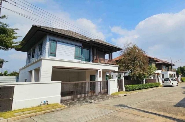 บ้านเดี่ยวขาย / ให้เช่า โครงการเศรษฐสิริ รวมโชค