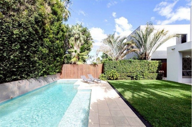 ด่วน! เซ้งธุรกิจบ้านพัก Pool Villa ใจกลางกรุงเทพ คืนทุนไวใน 1-2 ป