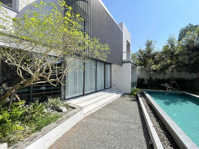 บ้านพูลวิลล่าสร้างใหม่ 2 ชั้น ตกแต่งสวย สไตล์โม ดอยสะเก็ด