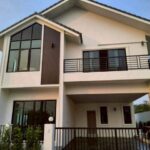 บ้านใหม่หลังใหญ่ 2 ชั้น สไตล์โมเดิร์น หิ้วกระเป๋าพร้อมเข้าอยู่ หา