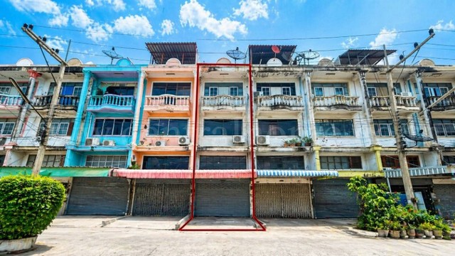 อาคารพาณิชย์ 3 ชั้นครึ่ง เกษมสุวรรณ 5 ตรงข้าม วัดบางนมโค ราคาถูกม