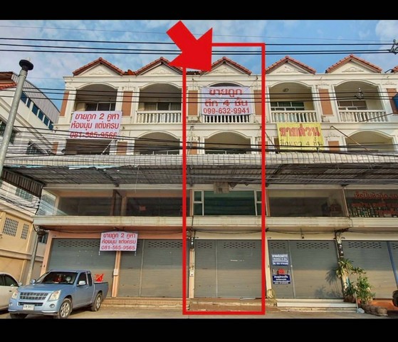 ขายหรือให้เช่า อาคารพาณิชย์ 3 คูหา ติดถนนพุทธสาคร กระทุ่มแบน สมุท