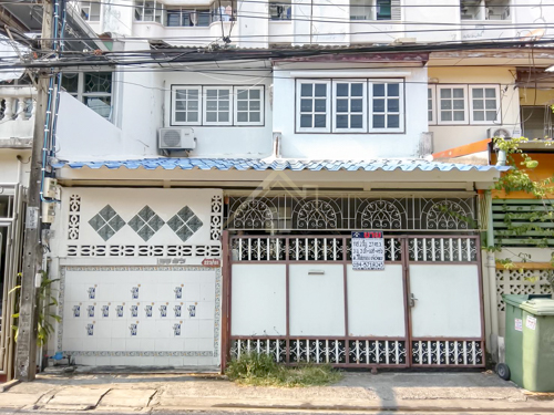 ทาวน์เฮ้าส์ หมู่บ้าน สี่ไชยทอง 3 แจ้งวัฒนะ พร้อมอยู่