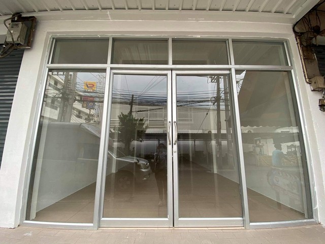 ขายด่วน อาคารพาณิชย์ (เหมาะเปิดธุรกิจ ร้านค้า อยู่อาศัย)