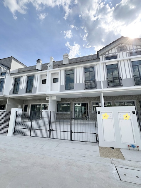 BH3973 ให้เช่าบ้าน Villaggio 3 ศรีนครินทร์ บางนา ใกล้ Mega Bangna