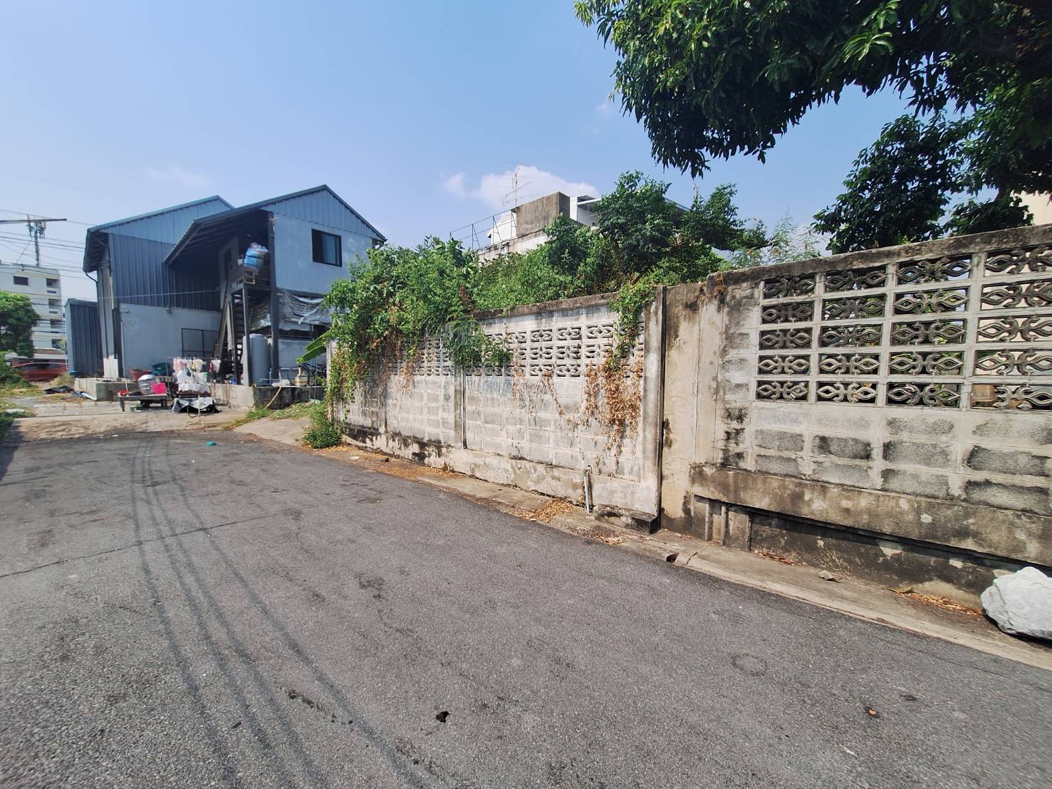 ขายที่ดินเปล่า 65 ตรว. ใกล้สนามบินดอนเมือง อ.ลำลูกกา จ.ปทุมธานี