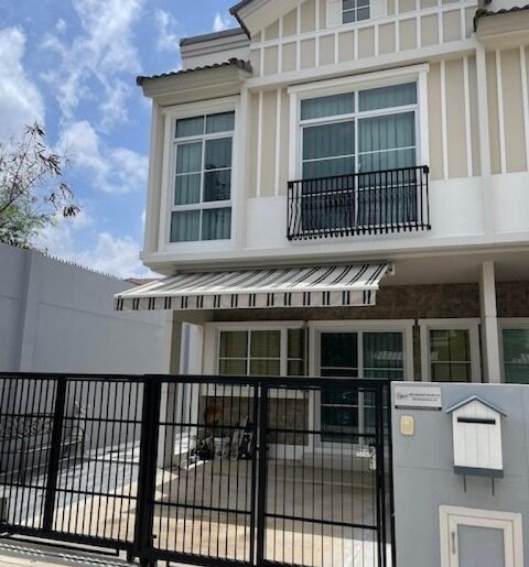 BH4016 ให้เช่าทาวน์โฮม อินดี้ 4 บางนา กม 7 หลังมุม ใกล้ Mega Bang