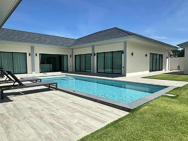 พลูวิลล่าสไตล์โมเดิร์น โซนห้วยใหญ่ พัทยา บางละมุง ตกแต่งพร้อมอยู่