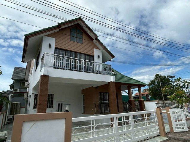 ให้เช่าบ้านเดี่ยว2ชั้น มบ.คันทรีโฮม ขนาด80ตรว 3นอน ศรีราชา ชลบุรี