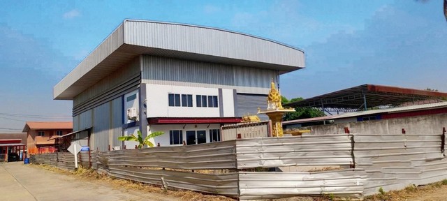 ขายโรงงานบ่อวินศรีราชาชลบุรี​ บนเนื้อที่ 298 ตรว.