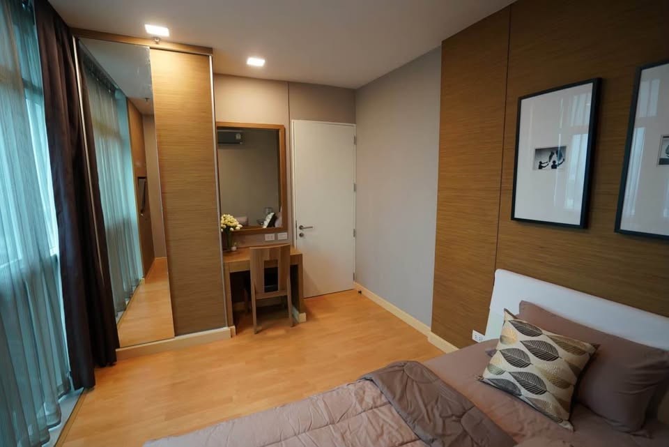 Nusasiri 42 spacious 18th floor