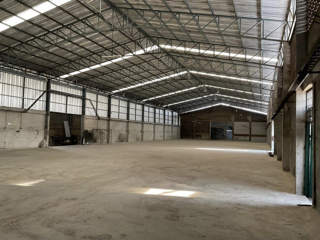 2,000 ตารางเมตร ซอยวัดศรีเมือง ถ.เศรษฐกิจ อ. เมือง สมุทรสาคร