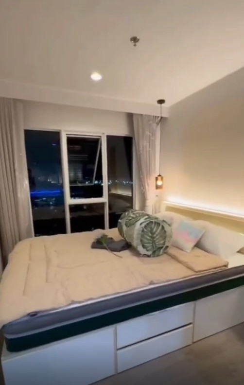 Regent Home Bangna clean