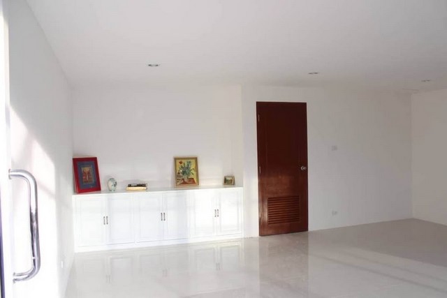 ให้เช่าโฮมออฟฟิศ จดทะเบียนได้ หรือทำ Air BNBได้ใกล้ก MRT จตุจักร