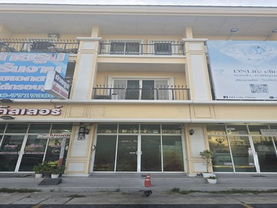 อาคารพาณิชย์ 3 ชั้น ซอย ABAC บางนาโครงการ Ritz ville Bangna 18.5