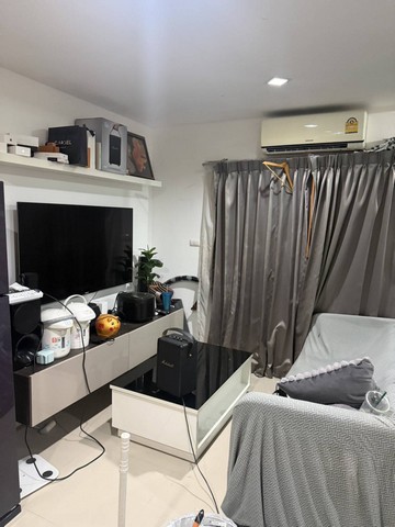 ขายคอนโด Trio Gem Condo ริมหาดจอมเทียน ห้องมุม วิวสระ