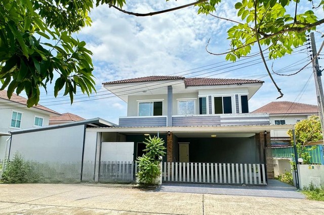 บ้านเดี่ยว2ชั้น หน้าบ้านติดสวน พื้นที่ใช้สอยกว้างมากเฟอร์นิเจอร์ค