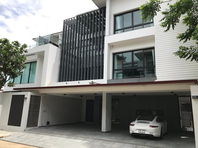 ให้เช่า บ้านใหม่ Baan Issara Rama 9 (บ้านชาญอิสสระ พระราม 9)