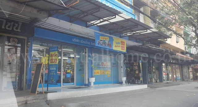 อาคารพาณิชย์ 4.5 ชั้น วังทองหลาง ซอยลาดพร้าว 72 ขายพร้อมผู้เช่าระ