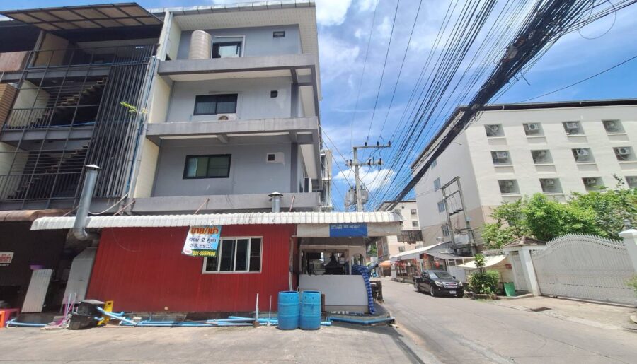 ขายอาคารพาณิชย์ 4 ชั้น 38 ตรว. หน้า ม.รังสิต พร้อมผู้เช่าเต็มทุกห