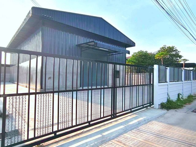 ให้เช่าโกดังคลังสินค้าชลบุรี โกดังสร้างใหม่บ้านสวน พื้นที่ 240