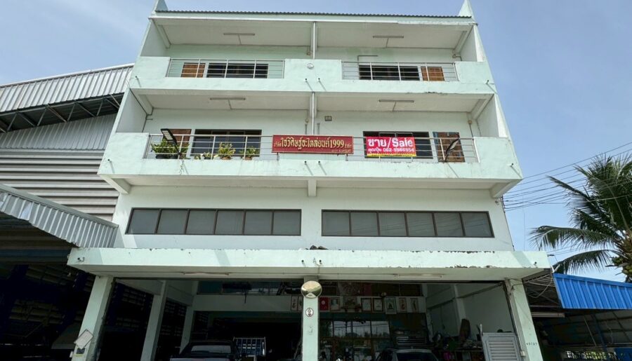 ขายที่ดินพร้อมสิ่งปลูกสร้างติดถนนบรม ที่ดินทำเลดีนครชัยศรี