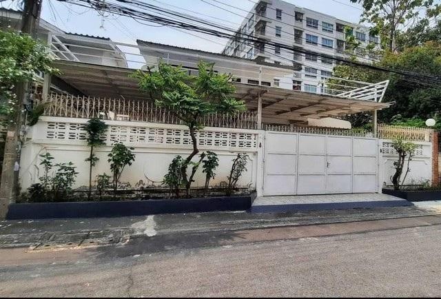 ให้เช่า บ้านเดี่ยว โซนประชาราษฎร์บำเพ็ญ ห้วยขวาง หมู่บ้านอยู่เจริ