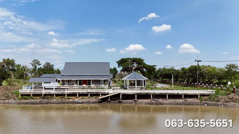 ขายบ้านสวนสไตล์รีสอร์ทติดคลองขนาด 3 ไร่ 15 นาทีถึงตลาดบ้านนา