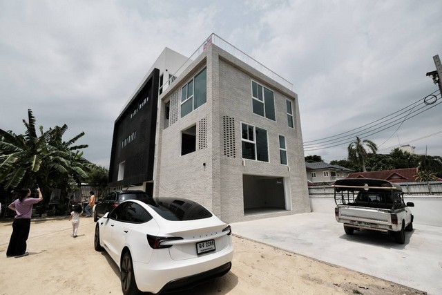 ขายอาคารสร้างใหม่4ชั้น 180 ตร.ว.ย่านลาดพร้าว71นาคนิวาสโชคชัย4