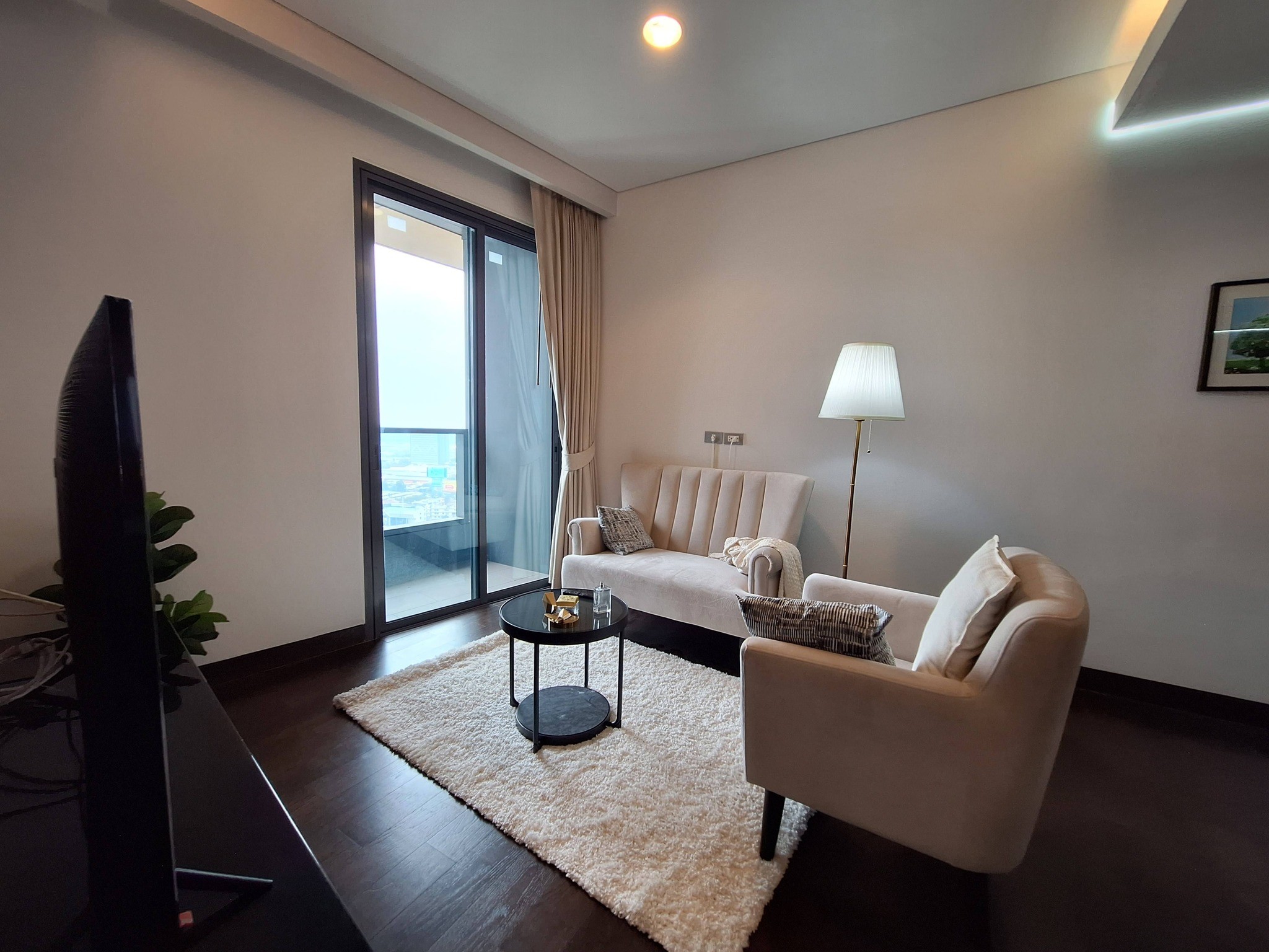 The Lumpini 24 23rd floor