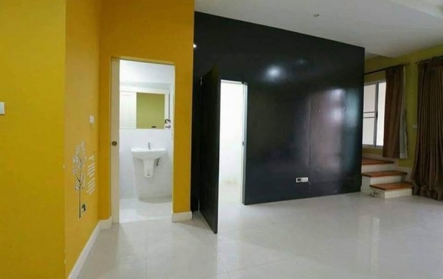ให้เช่าทาวโฮมใกล้สุวรรณภูมิ15 นาทีและใกล้โรบินสันลาดกระบัง