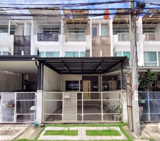 ให้เช่าทาวโฮม3ชั้น บ้านใหม่ พระราม 9- ศรีนครินทร์กรุงเทพกรีฑา ซอย