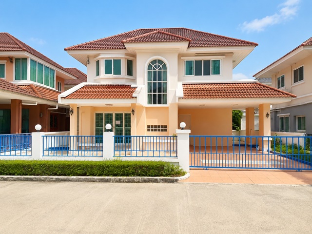สุขาภิบาล5 63-71 สายไหม บ้านเดี่ยว 3-4นอน 2น้ำ 55 ตร.ว. 220 ตร.ม.
