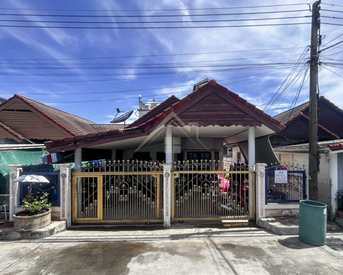ที่ดินพร้อมสิ่งปลูกสร้าง 2 ชั้น หมู่บ้าน รัตนโกสินทร์ 200 ปี ธัญบ