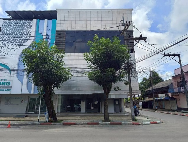 ขายสำนักงาน 3 ชั้น ถนนพหลโยธิน-เชียงราย