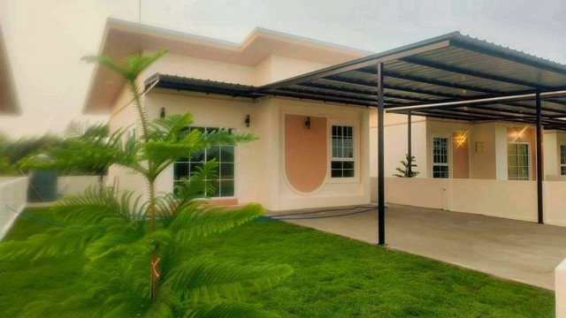 บ้านสร้างใหม่ สไตล์มินิมอล ฟังก์ชันครบ บรรยากาศเงียบสงบ หนองแฝก