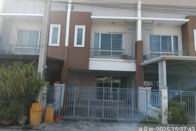 โครงการบ้านนาราพัทร ศรีด่าน 13 ถนนศรีนครินทร์ สมุทรปราการ