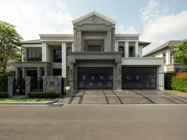 Grand Bangkok Boulevard Sukhumvit – Srinakarin, next to BPS