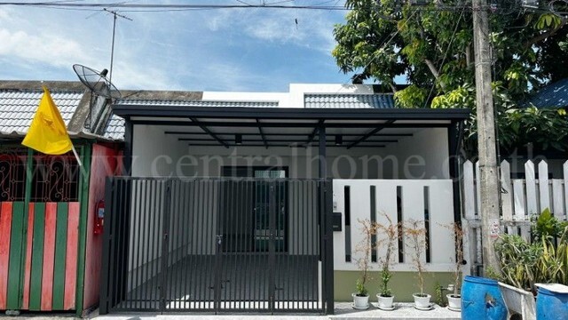 ลดราคา ทาวน์เฮ้าส์ อยู่เจริญ 2 ลำลูกกา – คลอง 4 รีโนเวทใหม่
