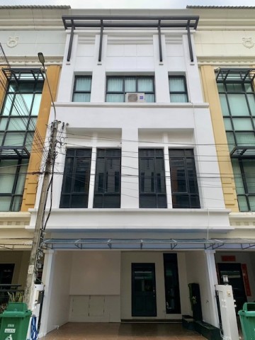 BH4189 ให้เช่าทาวน์โฮม 3.5 ชั้น บ้านกลางกรุง